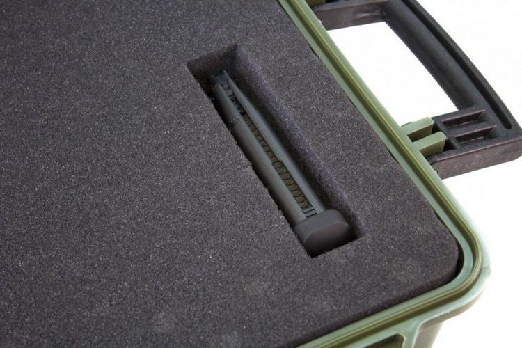 Nuprol Large Hard Case Pick 'N' Pluck, kovamuovinen aselaukku – musta